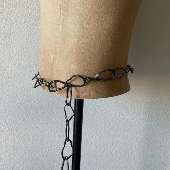 Black Chain Link Belt - Picture 11 of 13